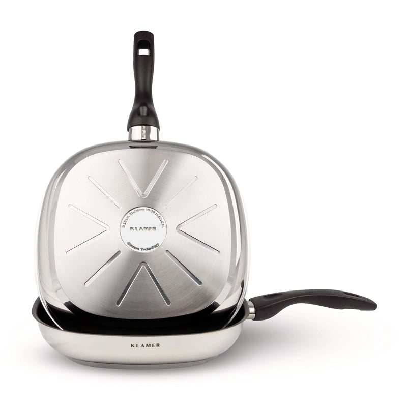 Grillpfanne 28cm mit markanten Rillen und breitem Schüttrand für fettfreies Kochen und optimale Wärmeleitung.